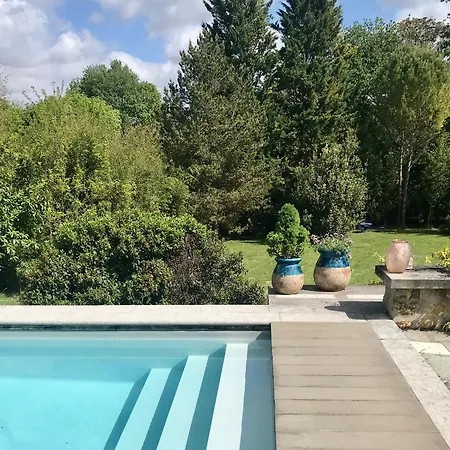 Pensión Le Domaine De Camblanes-et-Meynac